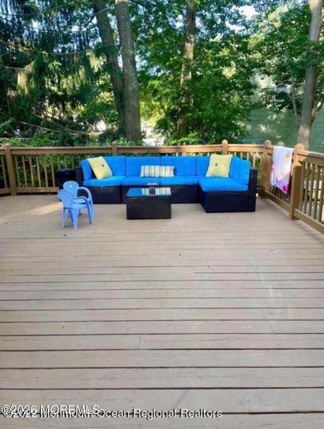 Building Photo - 6 Teabury Ln