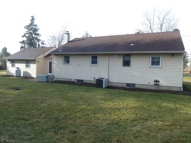 Building Photo - 72 Kennedy Rd