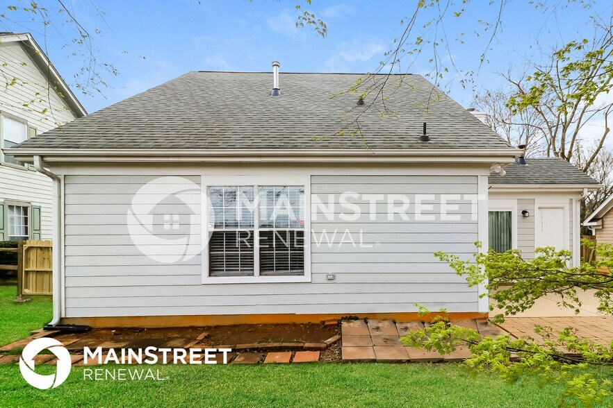 Building Photo - 265 Indian Paint Brush Dr