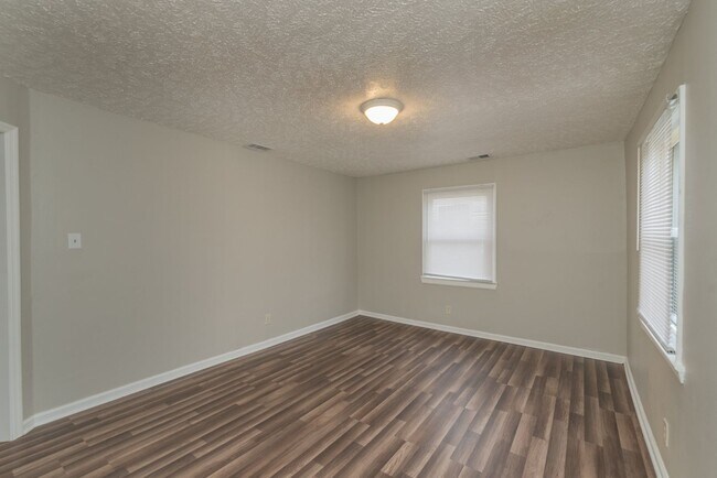 Building Photo - Updated 2 Bed / 1 Bath Home for Rent in Augusta – $1,000/month!