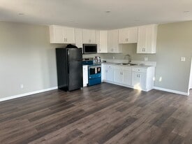 Building Photo - 5551 Lemon Ave