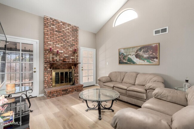 Building Photo - 3407 N Pleasant Dr