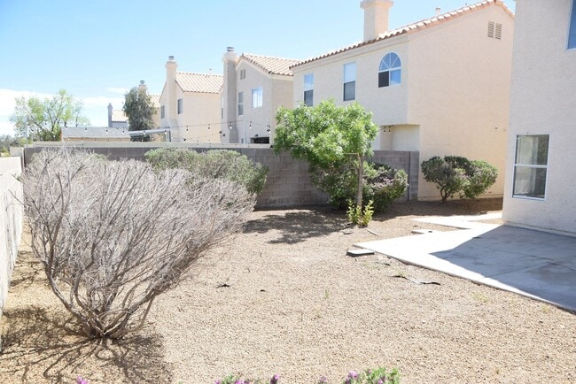 Building Photo - NORTHWEST - 2 STORY HOME - 4 BEDROOMS