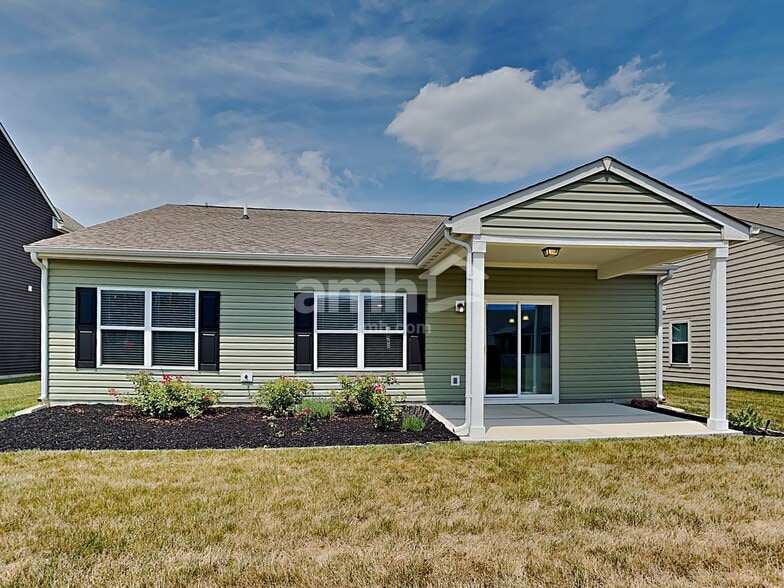 Building Photo - 877 Coralberry Ln