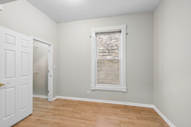 Building Photo - 919 S Bishop St