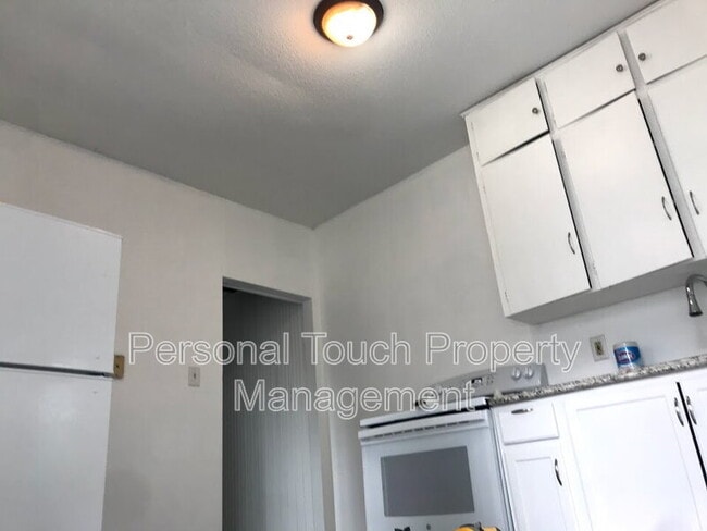 Building Photo - 1119 3rd Ave N