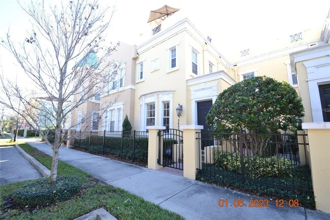 Building Photo - 2405 Victoria Gardens Ln