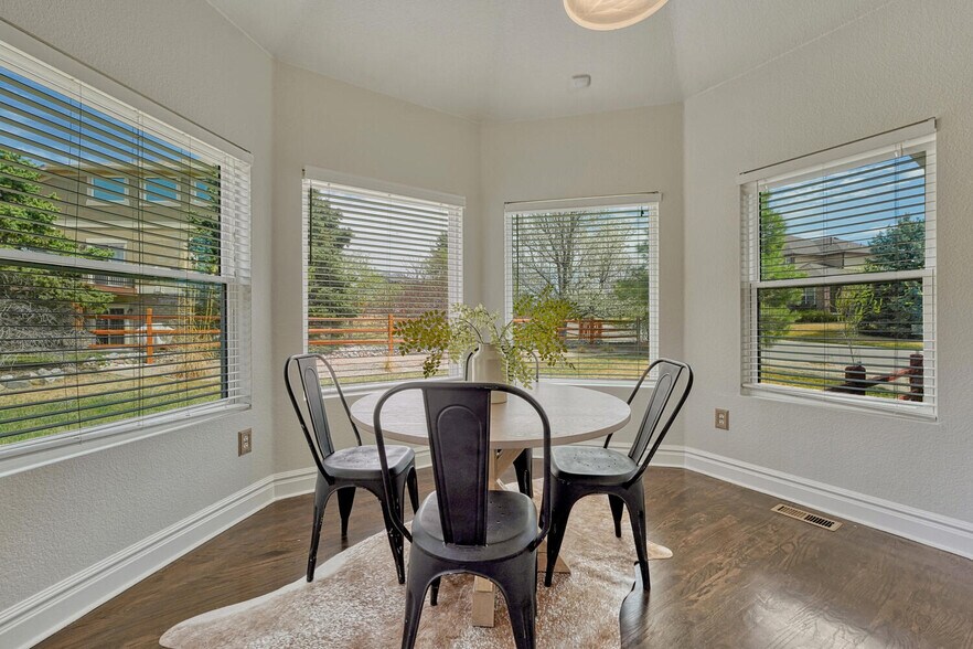 Building Photo - 7170 Windwood Way