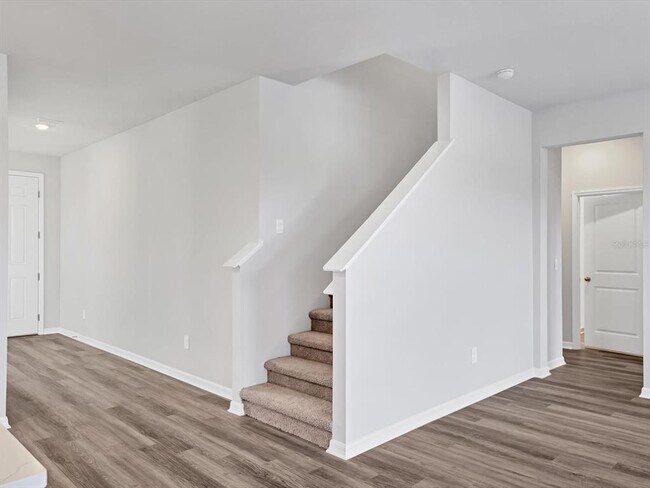 Building Photo - 12044 Kingsley Trl