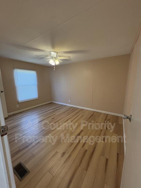 Building Photo - 1916 NC Hwy 210