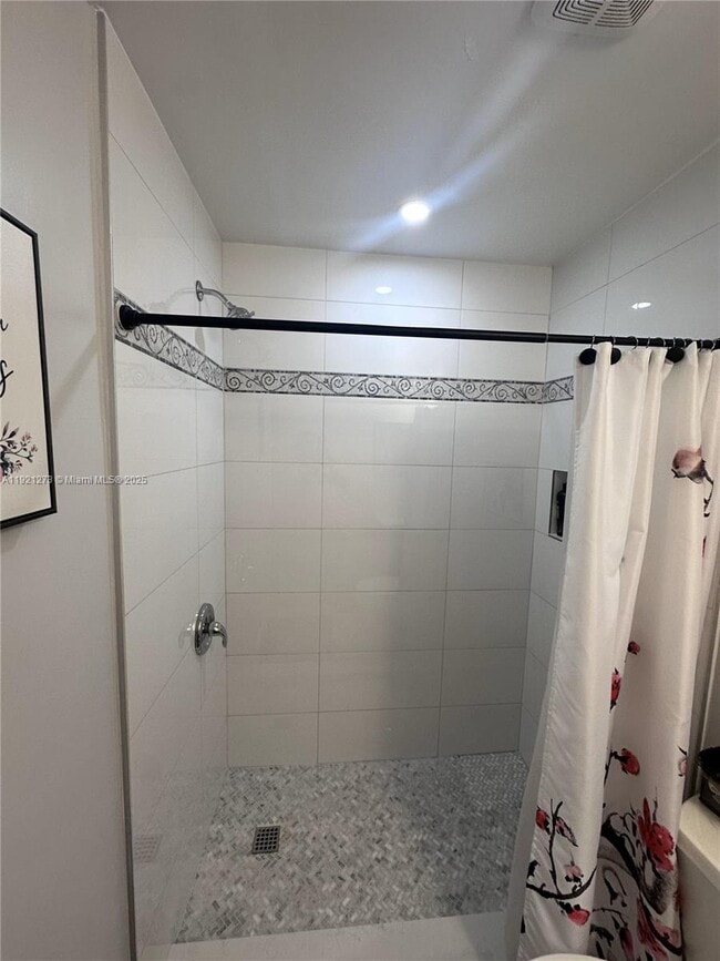 Building Photo - 1020 NW 88th Ave