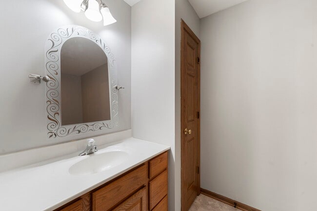 Building Photo - 1477 Stonefield Dr