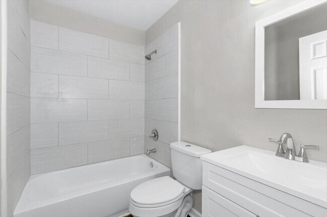 Building Photo - 2114 Vandivere Rd