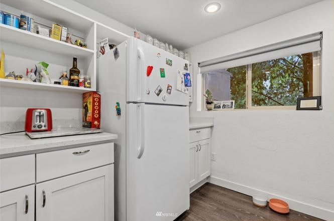 Building Photo - 3631 22nd Ave SW