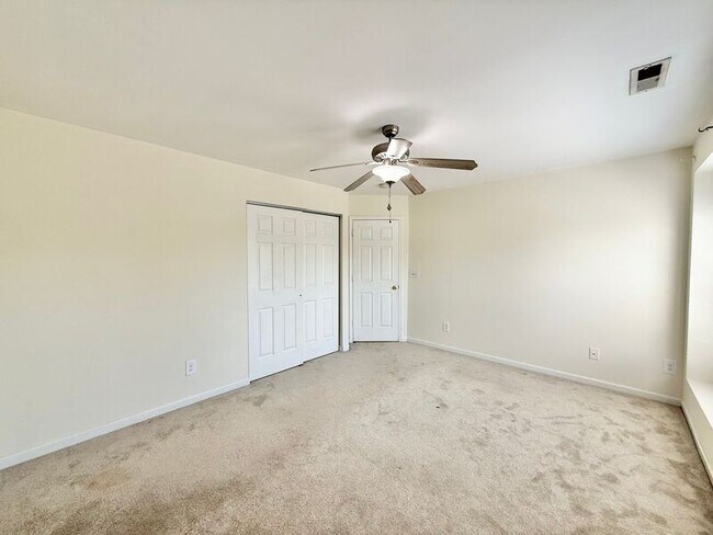 Building Photo - 2913 Glade Aster Ct