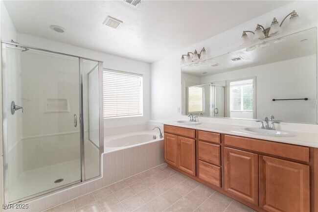 Building Photo - 8941 Glass Gallery Ct