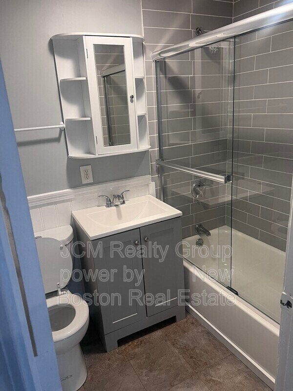 Building Photo - 56 Johnson St