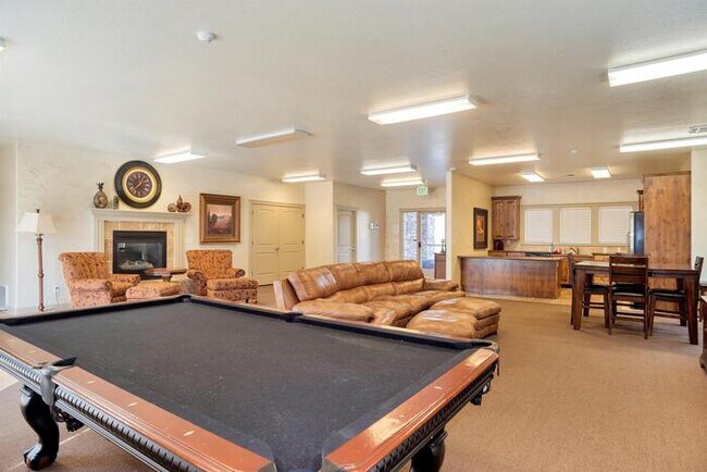 Building Photo - 1227 SilverCrest Dr