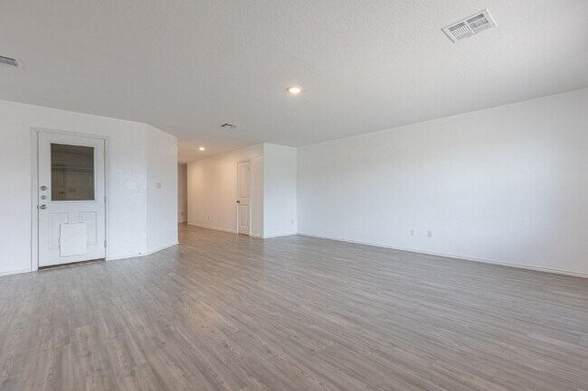 Building Photo - 4310 Fluvial Cir