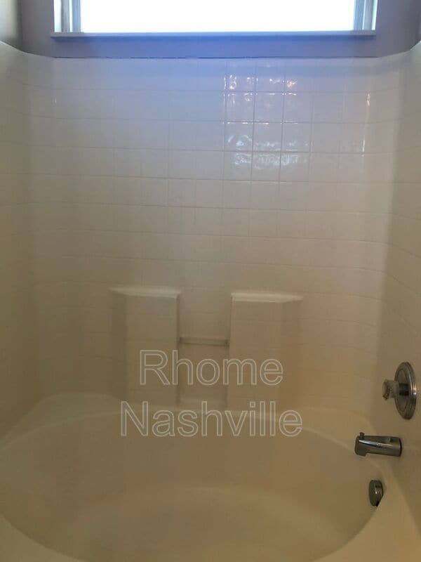 Building Photo - 1012 Pawnee Trail