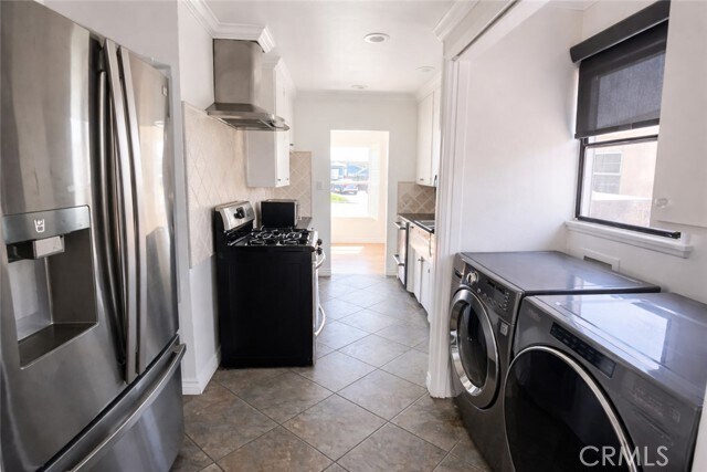 Building Photo - 1615 E Mardina St