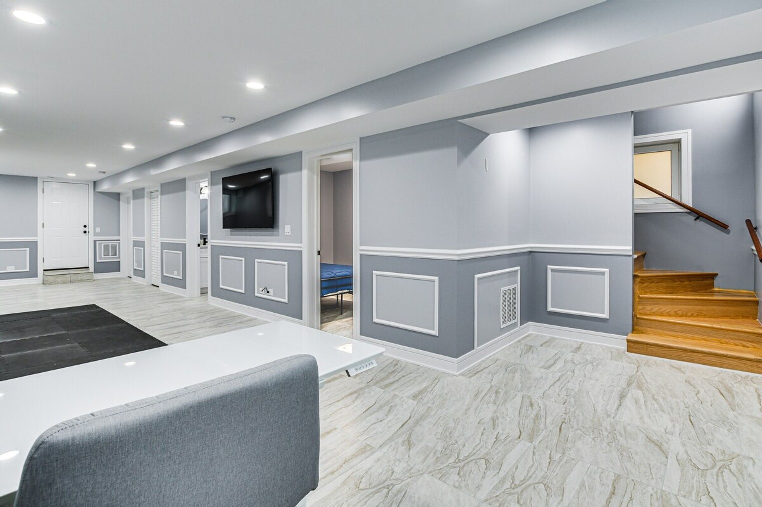 Building Photo - 1034 N Drake Ave