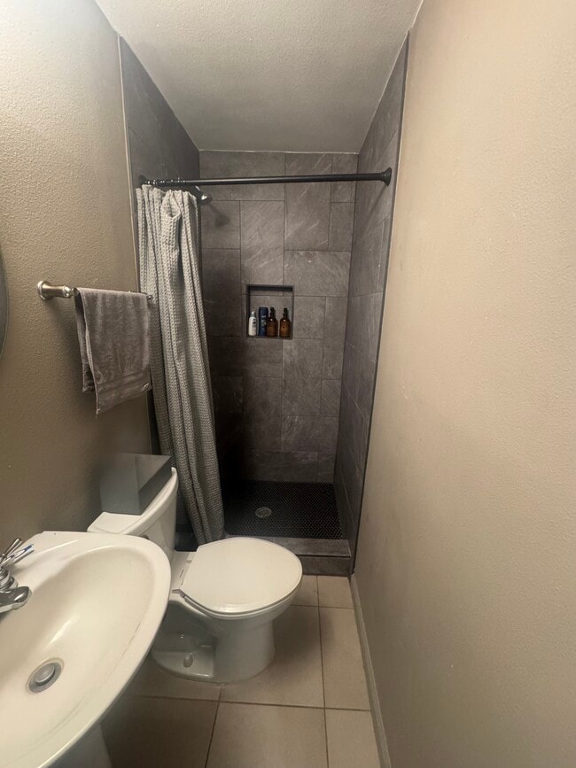 Building Photo - 6437 Dawn Dr