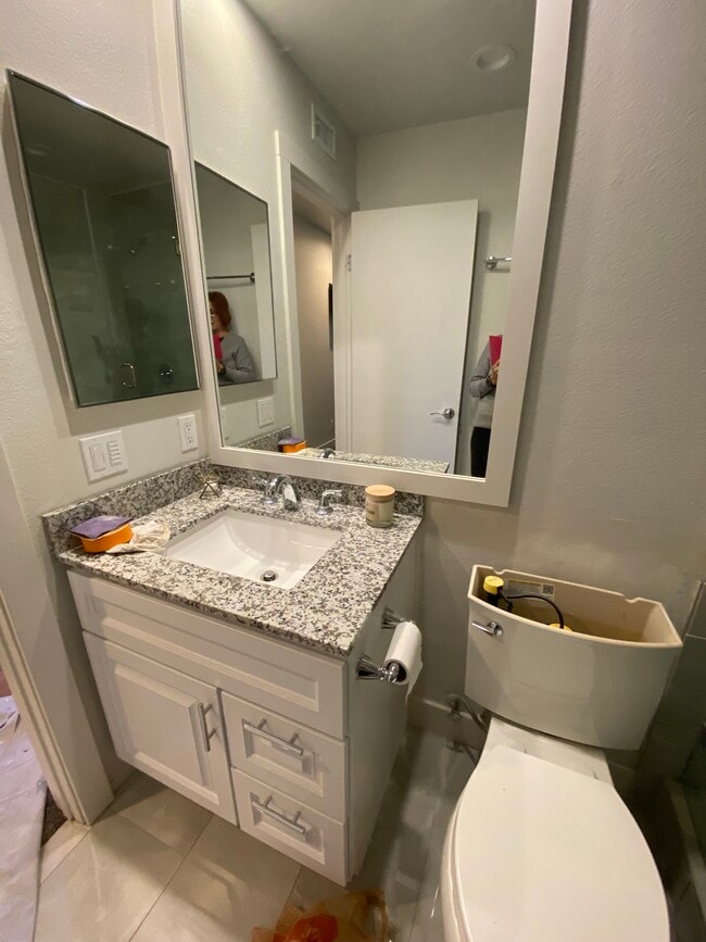 Building Photo - 26107 Galvez Ct