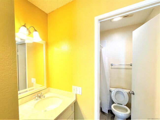 Building Photo - 8439 Westmore Rd