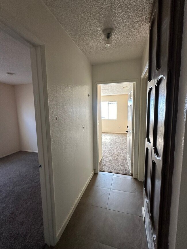 Building Photo - 4BD/2BA Home - Moreno Valley, CA 92557