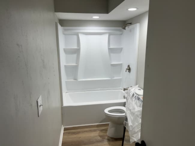 Building Photo - 7902 S Cameron Ln