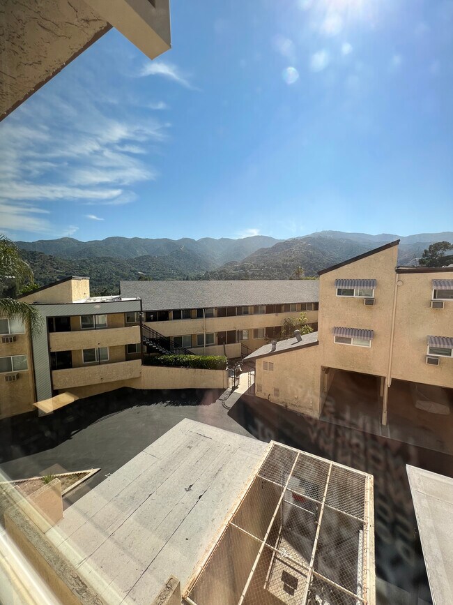 View from the bedroom - 3010 Montrose Ave