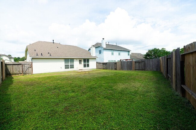 Building Photo - 1052 Windy Grove Ln