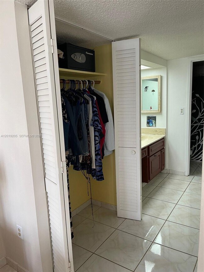 Building Photo - 5701 Collins Ave