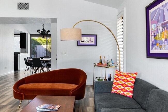 Building Photo - Stylish Palm Springs Retreat with Pool