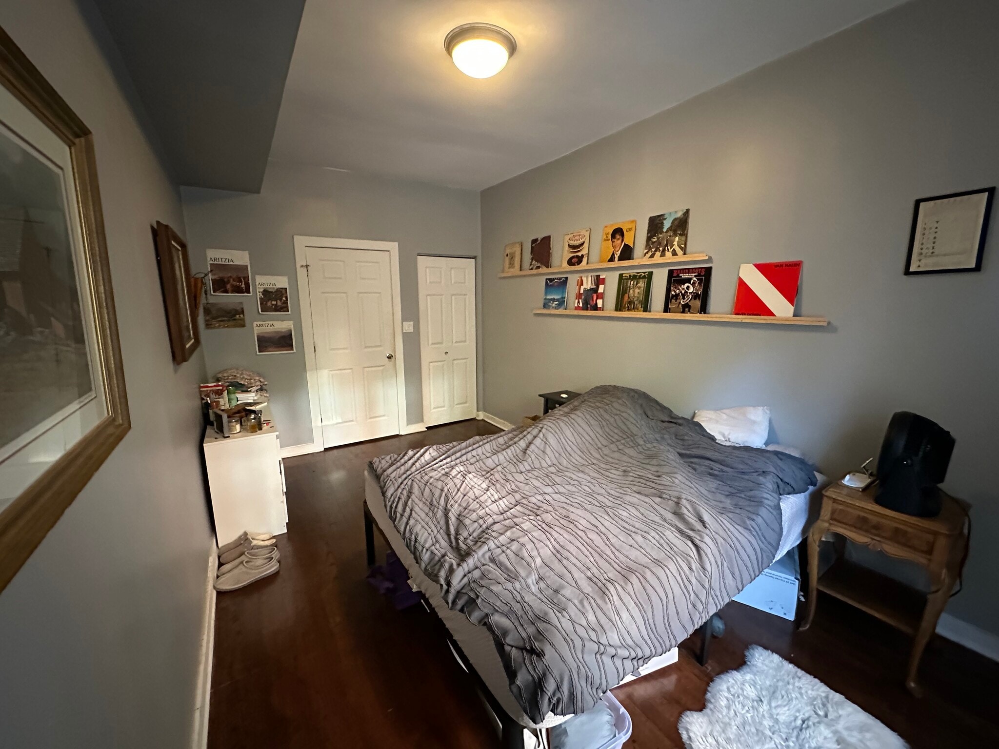 Bedroom - 6754 N Lakewood Ave