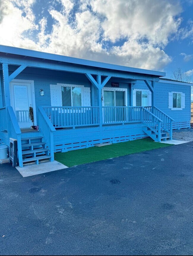 Building Photo - New Construction 2 Bedroom / 2 Bathroom House on Lahainaluna Rd.