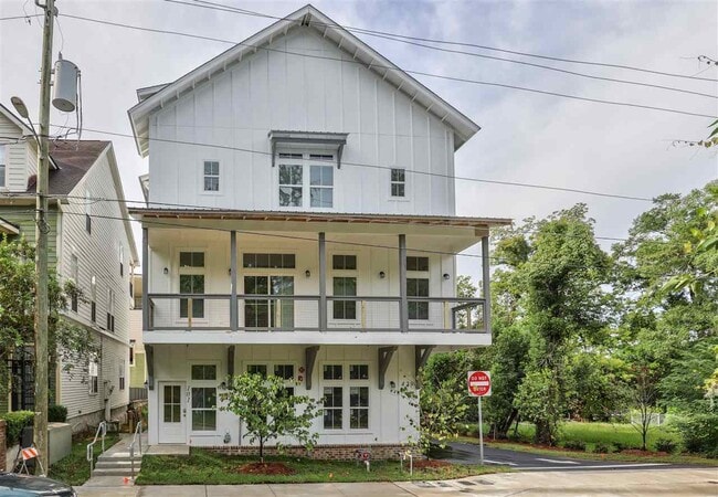 Primary Photo - 429 St Francis St