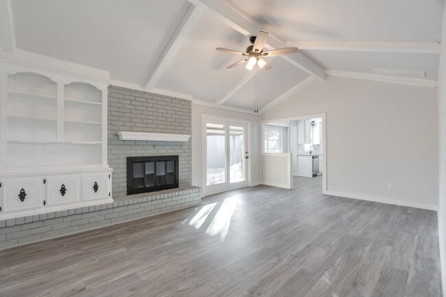 Building Photo - 2704 NW 115th St