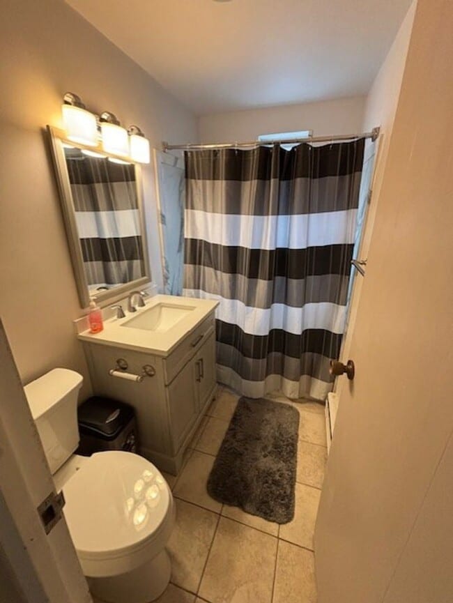 Building Photo - Beautiful Condo for Rent