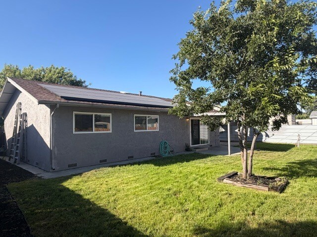Building Photo - Stockton 3 Bedroom 2 Bathroom Home Solar Power