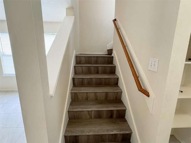 Building Photo - 2927 Steelhead Dr