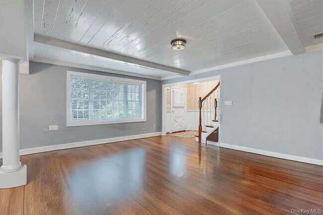 Building Photo - 47 Hathaway Rd