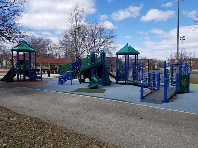 Building Photo - 3706 N Drake Ave