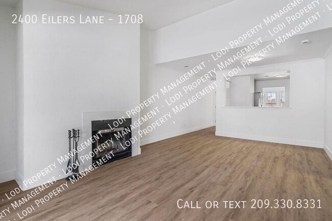 Building Photo - 2400 Eilers Ln