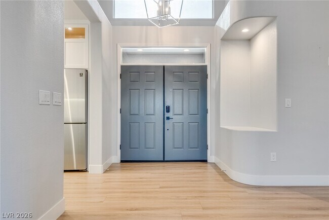 Building Photo - 2508 Sandilands Dr