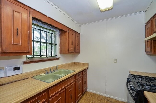 Building Photo - 5515 Flamingo Dr