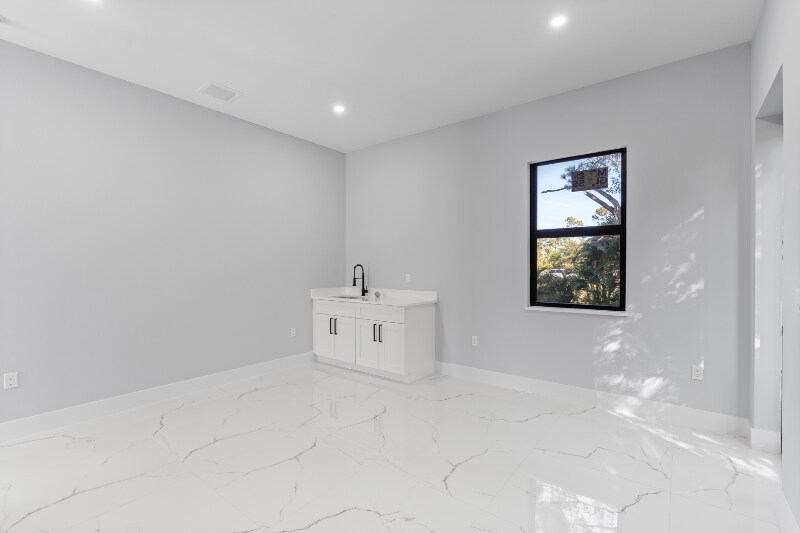 Building Photo - 3501 East 10th Street