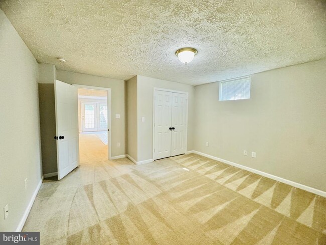 Building Photo - 52 Lightfoot Dr