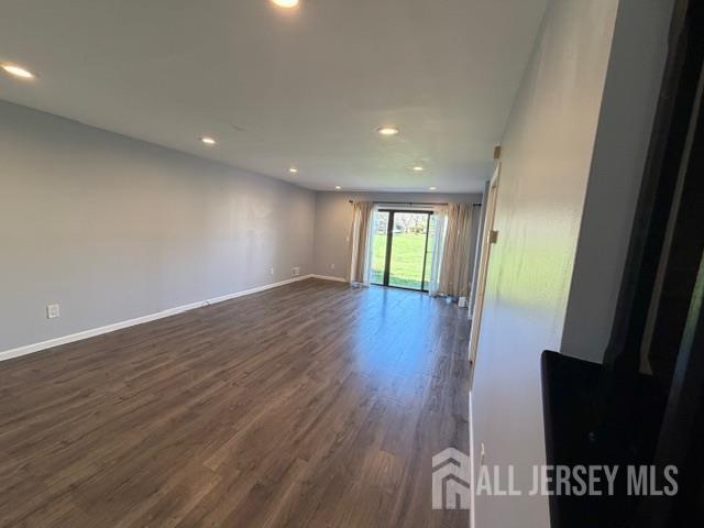 Building Photo - 253 Bromley Pl